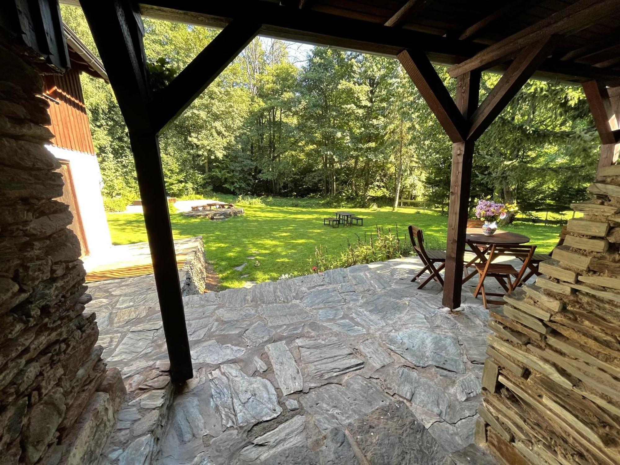 Dum U Dvou Lip / The Two Lime Trees Villa Javorník Exterior photo